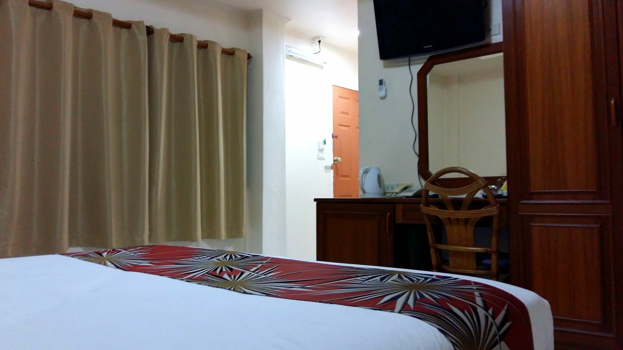 Hotel The Chillax Pattaya Exterior foto
